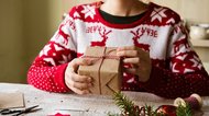 日本にも浸透中!? “ダサい”セーターでクリスマスを楽しもう