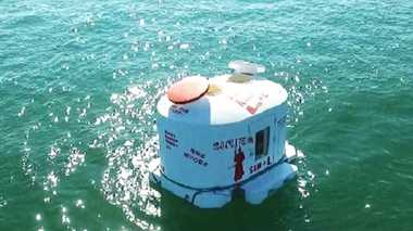 洪水・津波から身を守れるか? 水に浮く発泡スチロール製シェルターは車をぶつけて強度を実証