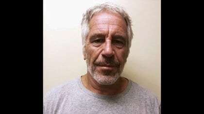 トランプ大統領が交友あったエプスタイン氏の機密記録公開法案に署名…性的人身売買の罪で起訴後に自殺