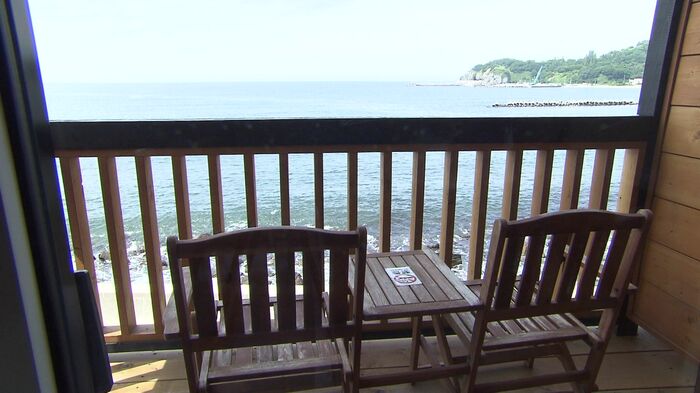 ホテルからは海景色を眺めることができる