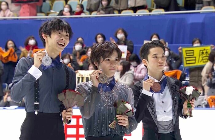 友野は出場10回目で全日本選手権の表彰台にのぼった