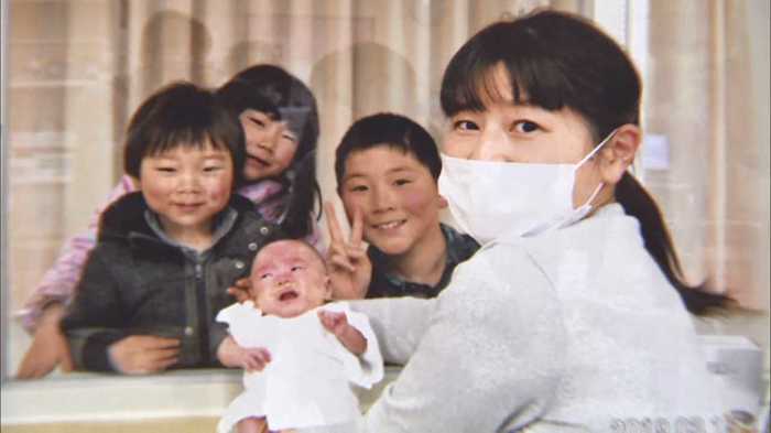 258g世界最小赤ちゃん退院 初めて家族との週末 母を支えた愛情たっぷりの 日記