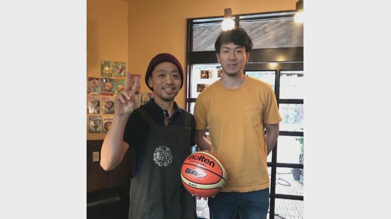 日本バスケ・比江島慎選手が訪れたカフェの店長「彼が座った席に座りたいと…」  チーム救った最年長の“甘党”な一面｜FNNプライムオンライン