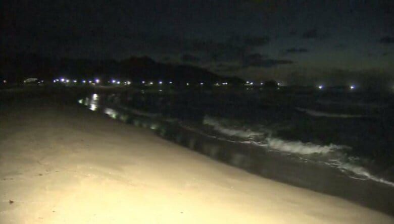 海で溺れ意識不明の重体で搬送　14歳男子中学生が死亡　当時救助に向かった男性も死亡　京都・京丹後｜FNNプライムオンライン