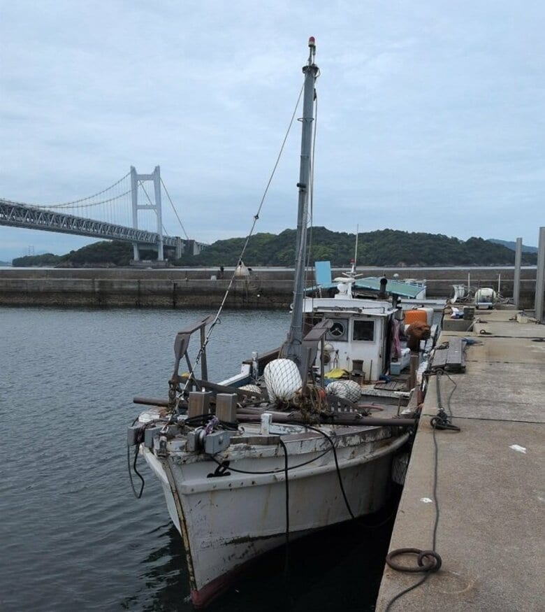 倉敷市沖の瀬戸内海　「こませ網漁」で　男性が錨（いかり）を海中から上げる際、指の一部を切断【岡山】｜FNNプライムオンライン