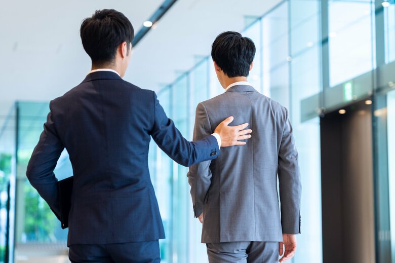 上司の気概が伝わると若手も共感してくれる（画像：イメージ）