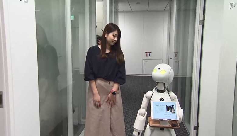 障害者の新たな雇用創出へ 分身ロボットで社内を案内