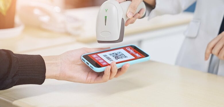 キャッシュレス決済が全世代に普及し、詐欺のターゲットも全世代に　イメージ映像