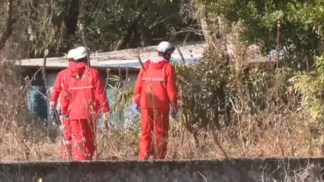 住宅１棟全焼の火事　焼け跡から１人の遺体