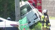 「高所作業車と用水路の間に挟まれた」67歳男性が死亡　無人の車両が動き出す　ブレーキの状況など捜査　長野・佐久市
