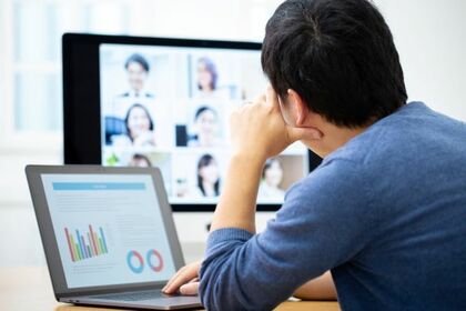 コロナ禍のテレワークで若手社員だけストレス増加…“3つの要因”と改善策を調査会社に聞いた