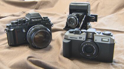 若者に大人気の中古カメラ　1台100万円以上するものも　その理由は… “エモい”写真求める人 急増中！