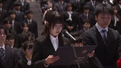 会津大学で入学式　日本初のコンピュータ理工学専門大学　新入生の目標は？　大学院含め341人が入学