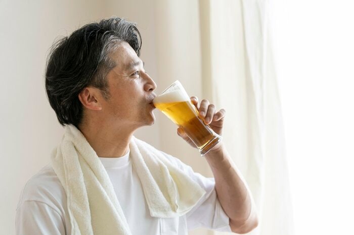 飲酒後の運動は命に関わることもあるため避けること(画像:イメージ)