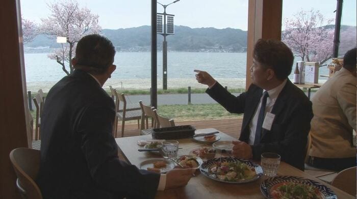 諏訪湖を望む新スポット