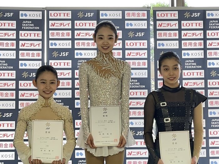 ジュニア女子表彰台