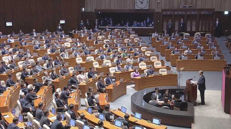 国会で施政方針演説に臨む文在寅大統領