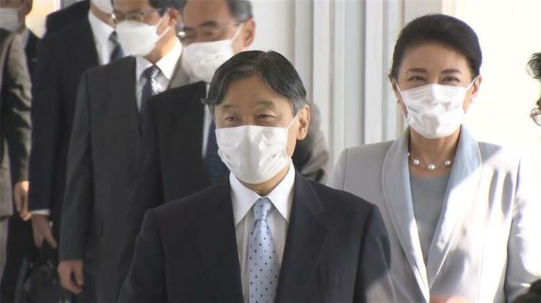 神戸空港に到着した両陛下（12日）