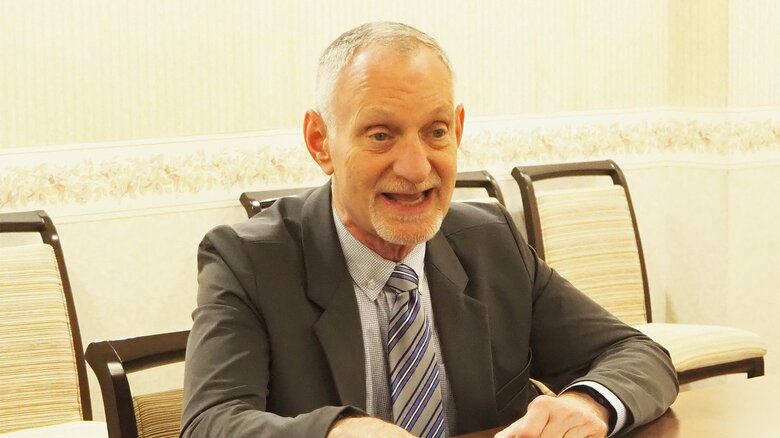 独身でも人付き合いが苦手でも「1、2人の信頼できる人がいることが大事」とロバート氏