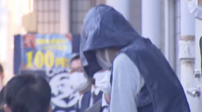 松尾留与被告（53）