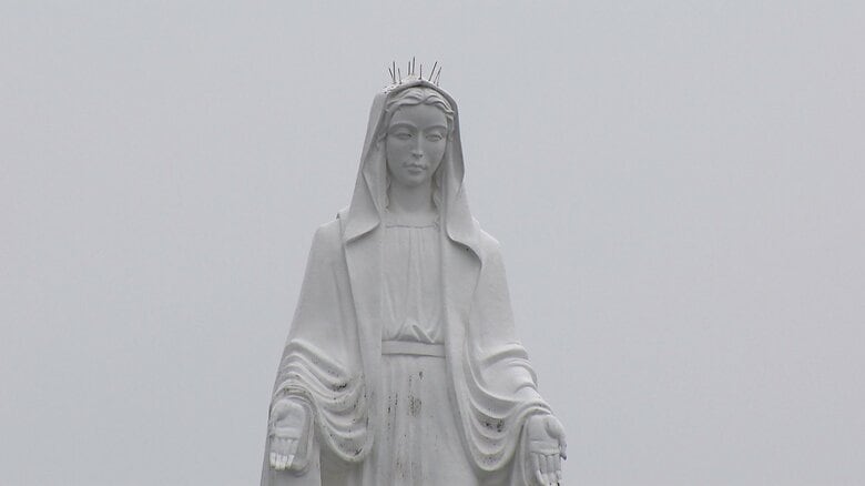 信仰のシンボル「岬の聖母像」