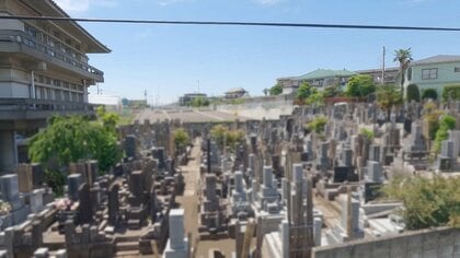 【なぜ？】都心で道路寸断の理由は“お墓約200基” 工事開始から18年も開通せず　住民困惑「ずっとこのままどうなってるのか」