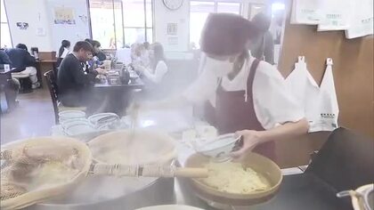ＧＷ・讃岐うどんの人気店に長い列…名物の釜揚げうどん求め２時間待ちも【香川・善通寺市】