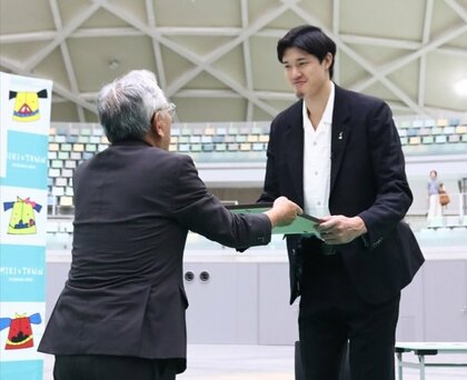 バスケ元NBAプレイヤー・渡邊雄太選手（B１・千葉）ふるさと三木町から初の「町民栄誉賞」【香川】