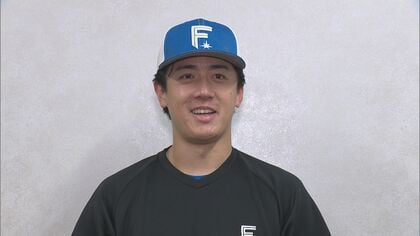 【ファイターズ】「DOMIれ！ポーズ」に対抗馬出現か！？郡司裕也が北山亘基考案の「お茶たてポーズ」をエスコンフィールドで披露！ 試合前には2人で約束もしていた！？