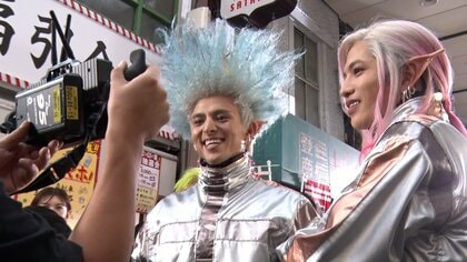 志尊淳 2021年は「復活できたので運がいい」　満島真之介が奇跡を感じたのは「4人元気で笑って話せること」