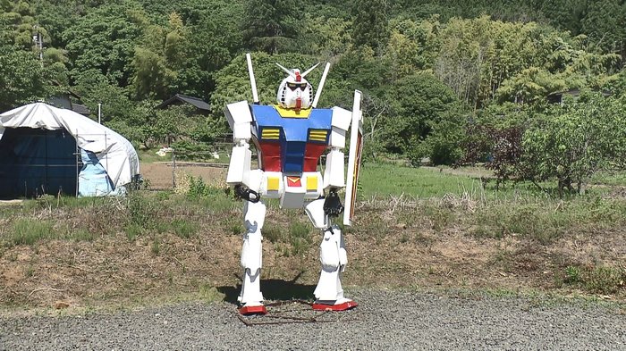 許せない!「へたれガンダム」が持っていた銃を盗んだのは誰だ