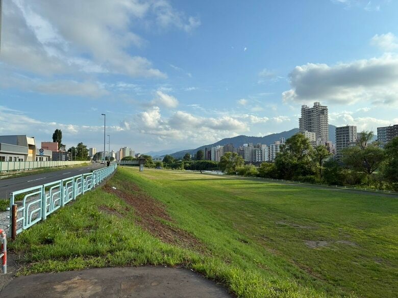 【速報】豊平川で中学生の男の子2人が流される…通行人が目撃し119番通報_自力で岸に上がりいずれも意識あり〈北海道札幌市〉｜FNNプライムオンライン