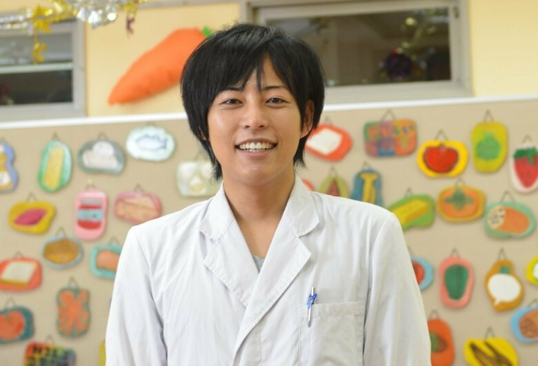 学校栄養士の松丸奨さん