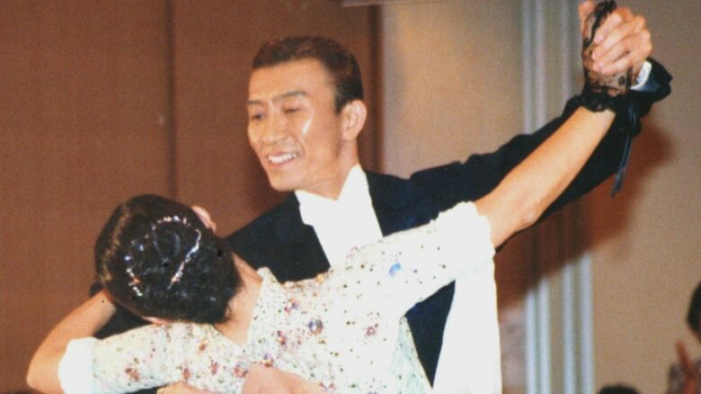 会社員をしながらダンスを続け、講師の資格も取得（提供・青木誠さん）