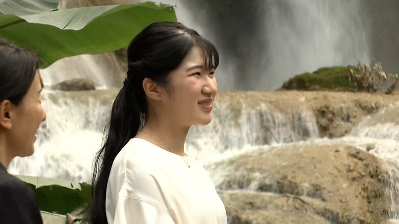 観光名所「クワンシーの滝」を訪問された（11月20日）