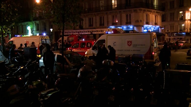 同時多発テロで騒然とするバタクラン劇場周辺（パリ・2015年）