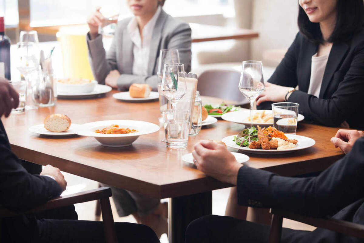 人前で食事するのが耐えられない 会食恐怖症 を知っていますか その症状と克服法を聞いた Fnnプライムオンライン 人前で食事するのが耐えられない 会食恐怖症 を知っていますか その症状と克服法を聞いた Fnnプライムオンライン
