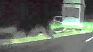 【事故の瞬間】“クマのような動物”が茂みから飛び出し乗用車と激突、サイドミラー折れ車体が大きくへこむ「ハンドル切ったが避け切れず…」動物は走り去り運転男性にケガは無し＜北海道歌志内市＞