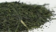 お茶の生産量で鹿児島県が初の全国1位に…65年間首位だった静岡県が首位陥落　生産面積の減少率に差、ペットボトル用茶葉で需要安定
