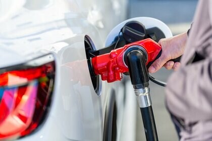 2024年のガソリンスタンドの倒産・休廃業184件 コロナ禍前の水準に迫る 補助金縮小で経営環境はさらに厳しくなる可能性
