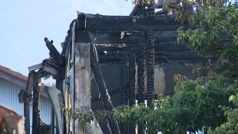 「ボンベが爆発するような音」火災で住宅全焼　焼け跡から2人の遺体　住人2人と連絡取れず　岐阜・垂井町　