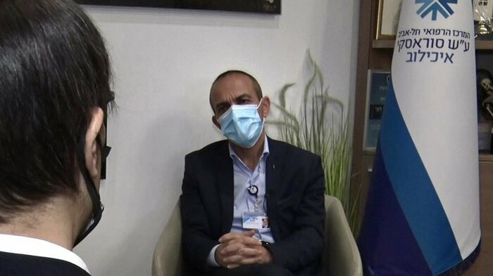 4回目接種の有効性を訴えるガムズ教授