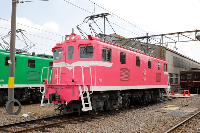 (動画撮影時に走行した電気機関車(EL504号) 提供:秩父鉄道)