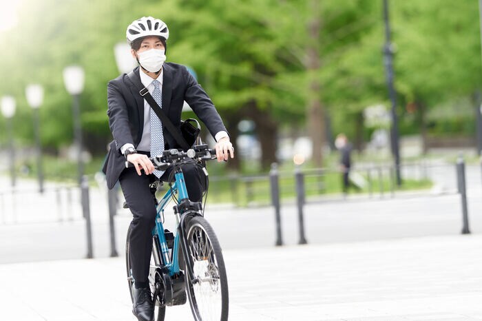 自転車通勤や時差出勤で混雑解消を目指す(画像はイメージ)