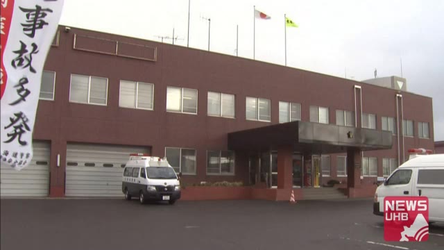 「ぶつかるまで気付かなかった」孫4人乗せ71歳女性運転の軽乗用車…右折し直進車と衝突 4人重軽傷