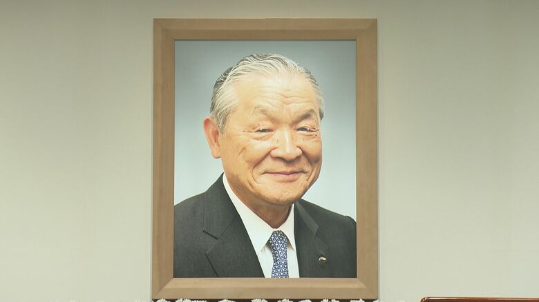 落合博満さんらが参列…中日新聞社顧問・名誉会長 白井文吾さんの「お別れの会」2024年10月に96歳で死去｜FNNプライムオンライン