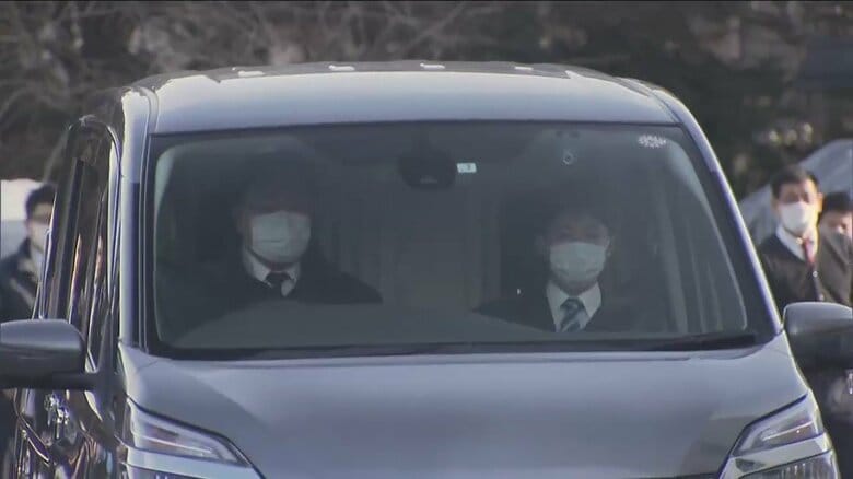 父親殺害後に帰宅した母親も殺害か　「包丁で首を刺した」供述後に“黙秘”に転じる　16歳長男を再逮捕｜FNNプライムオンライン
