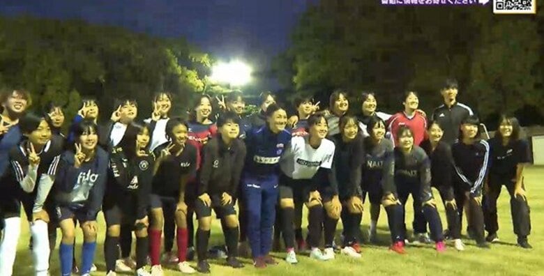 サンフレレジーナ 近賀ゆかりさん　山陽女学園サッカー部を指導　未来のなでしこにレジェンドが特別授業｜FNNプライムオンライン