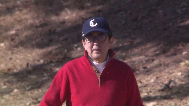秘書官らとゴルフを楽しむ安倍首相(1月14日 東京・稲城市)