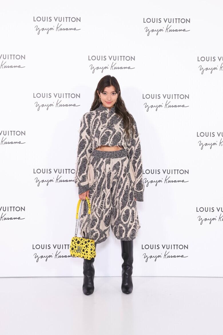 ローラさん　(C)LOUIS VUITTON